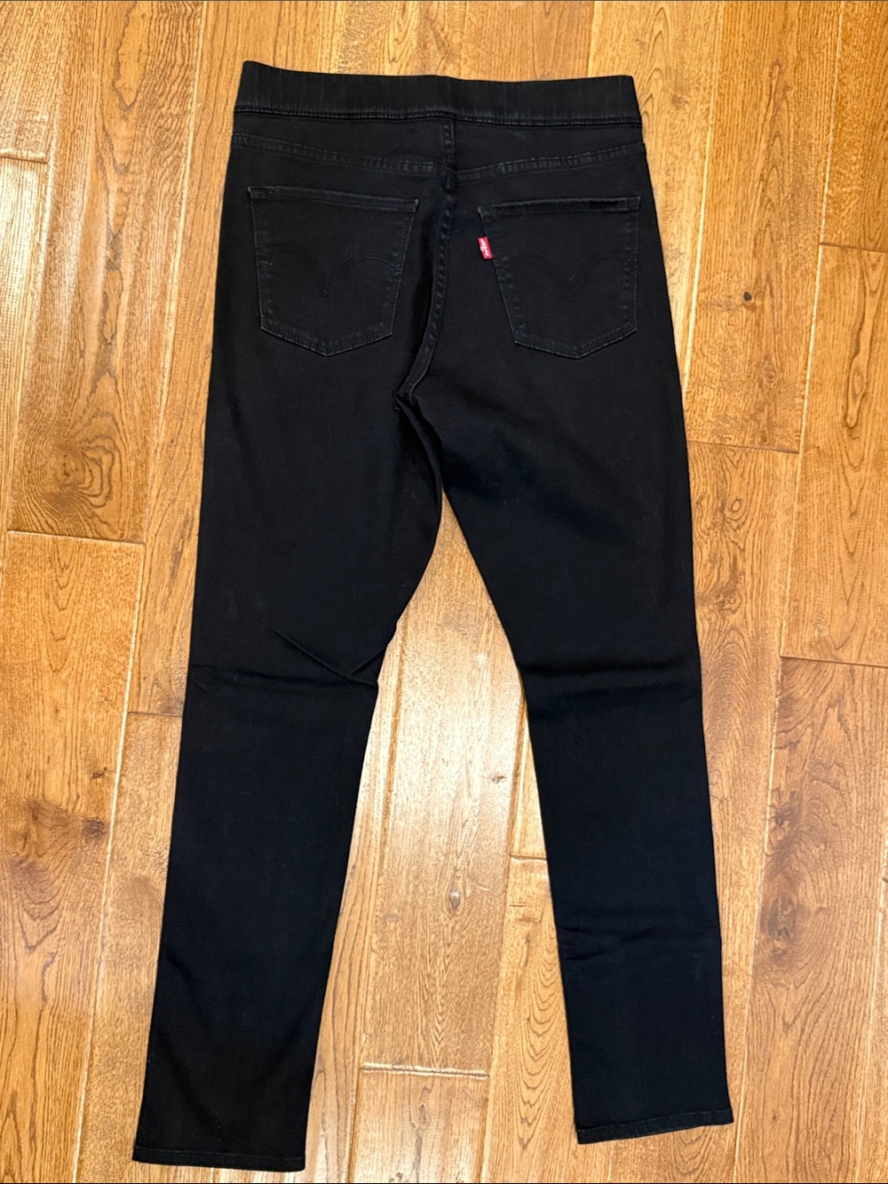 Levi’s Pull On Skinny jeans